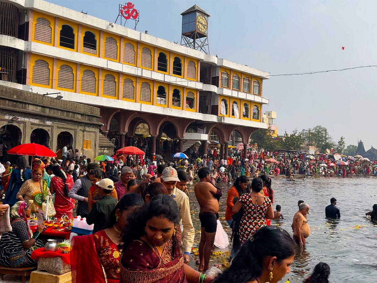 Ramkund Ramghat on the banks of the Godavari in Panchavati Nashik 2025
