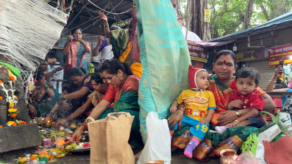 Vat Purnima 2025 Vat Savitri Vrat Katha Puja Vidhi Muhurat