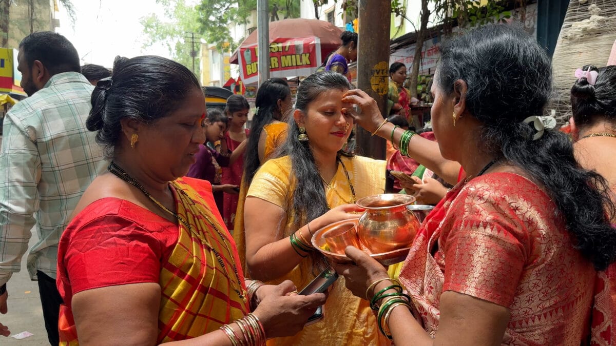 Vat Purnima 2025 Vat Savitri Vrat Katha Puja Vidhi Muhurat