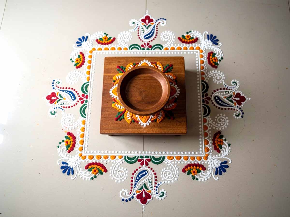 Vat Purnima Quotes in Marathi Rangoli Ukhane Images Wishes Vat Savitri Photos