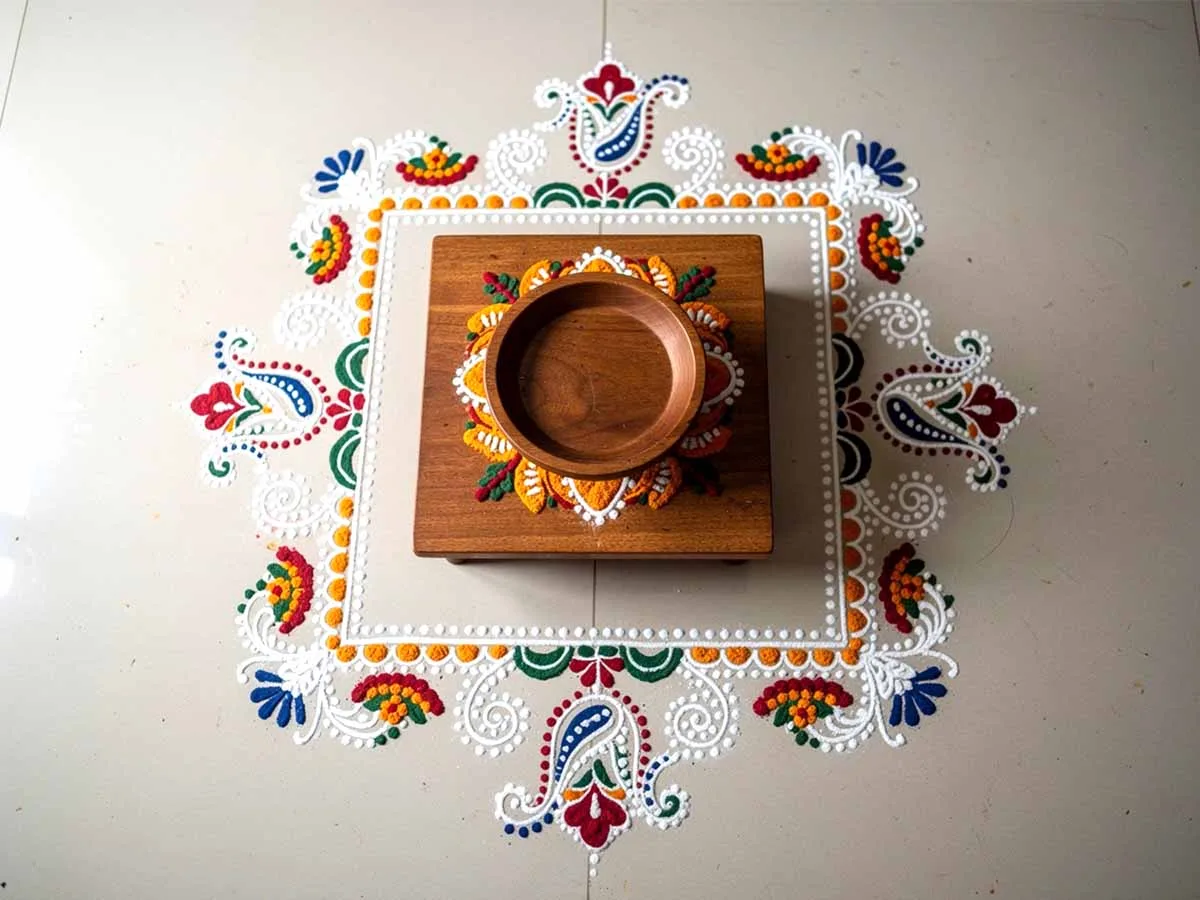 Vat Purnima Quotes in Marathi Rangoli Ukhane Images Wishes Vat Savitri Photos