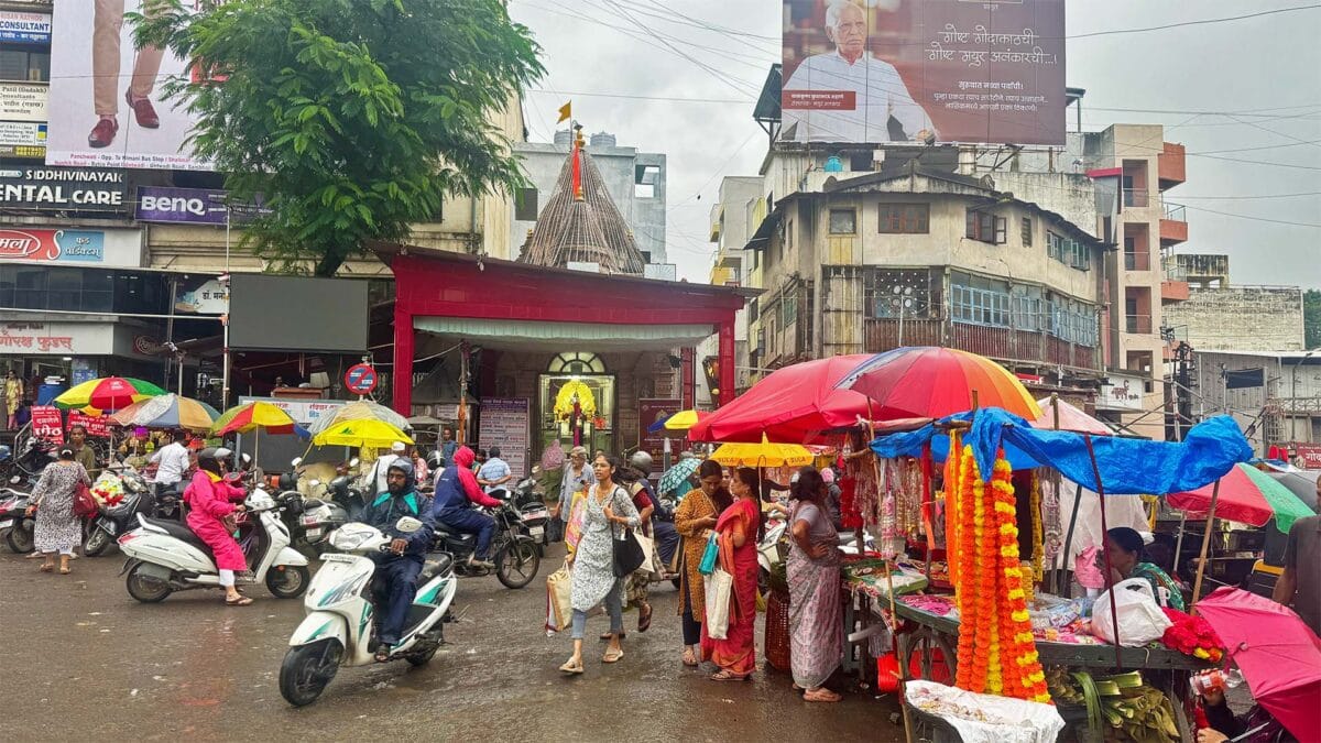 Hartalika Tritiya 2025 Teej Vrat Katha Puja Vidhi Nashik