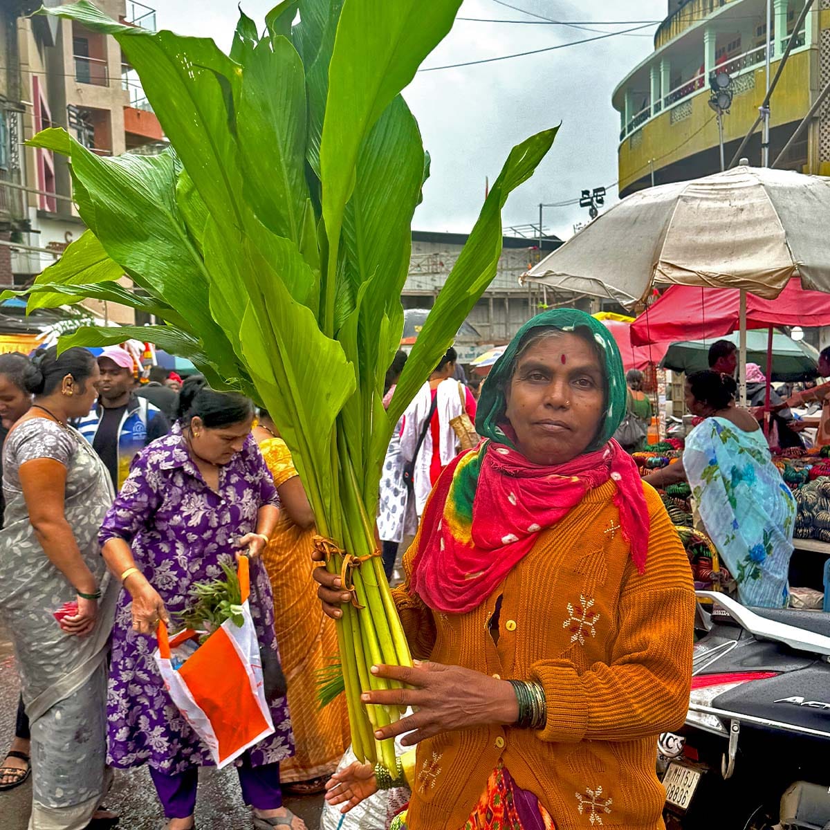 Hartalika Tritiya 2025 Teej Vrat Katha Puja Vidhi Nashik