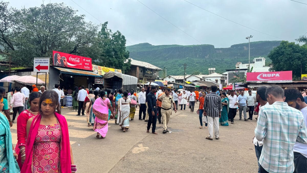 Trimbakeshwar Shiva Temple Shravan Somvar 2025 Nashik