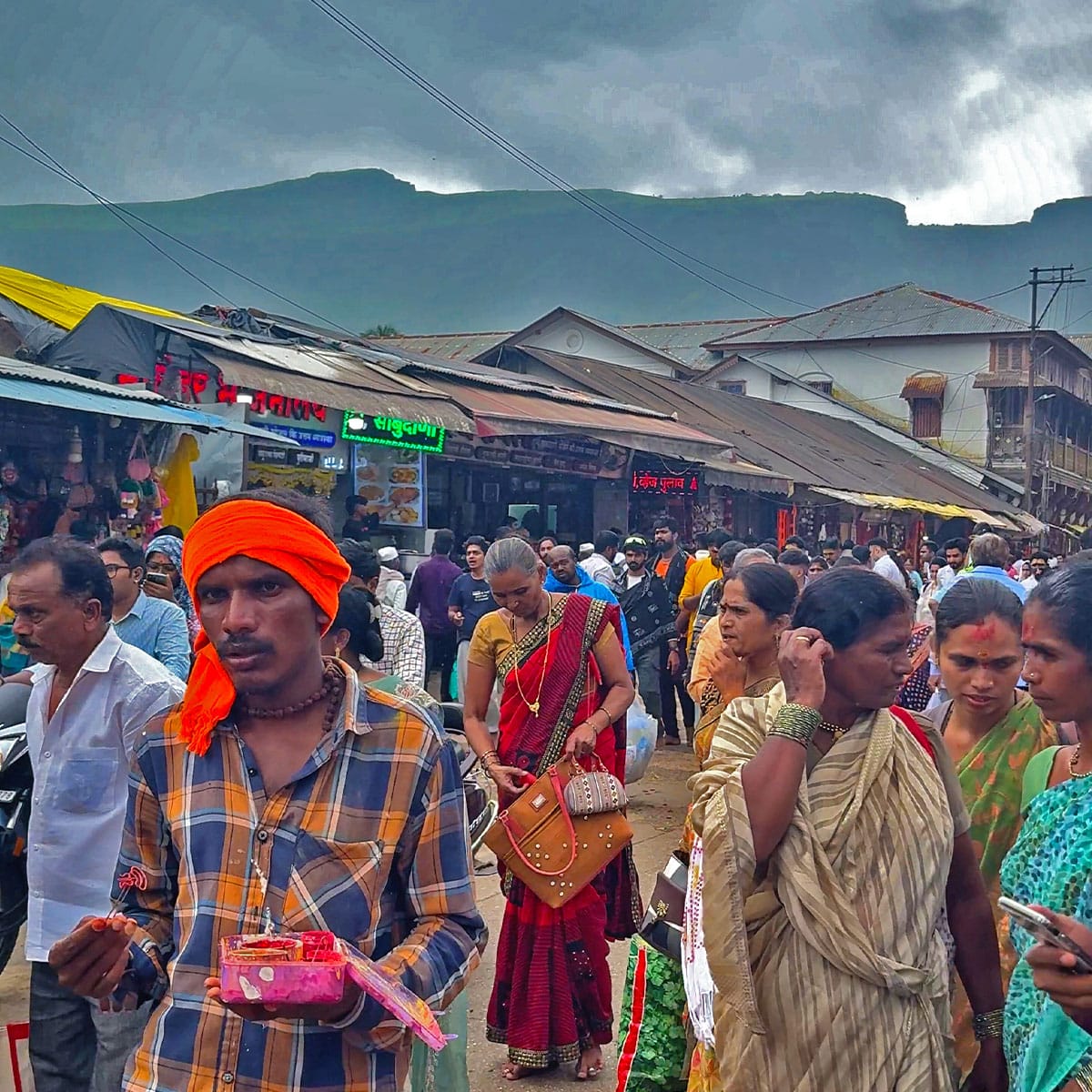 Trimbakeshwar Shiva Temple Shravan Somvar 2025 Nashik