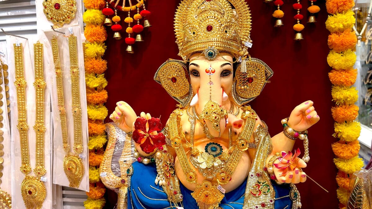 Gauri Ganpati Mahalakshmi Poojan Ganeshotsav Nashik 2025