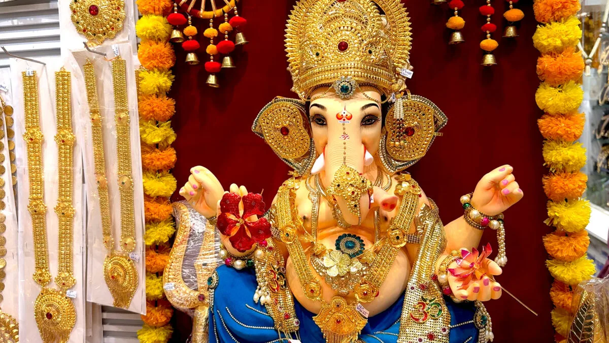 Gauri Ganpati Mahalakshmi Poojan Ganeshotsav Nashik 2025