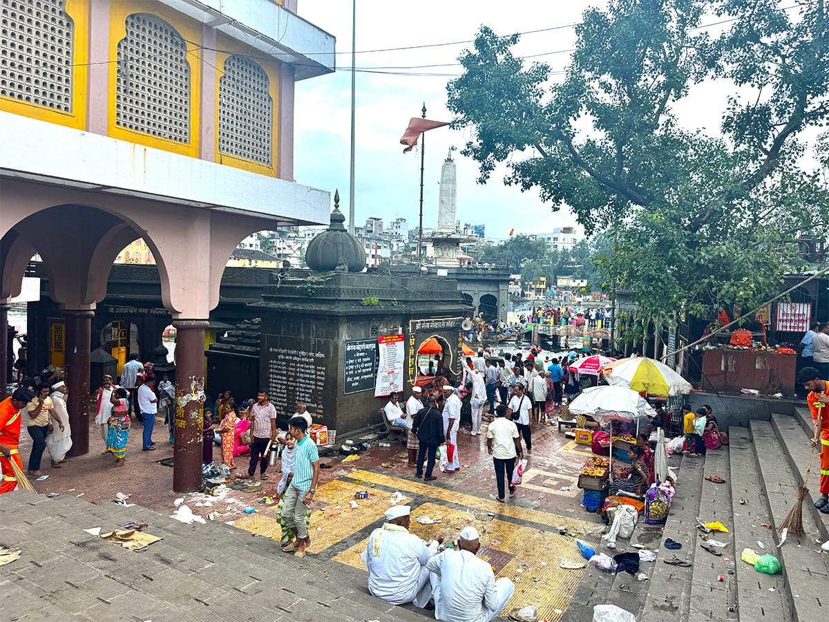 Sarvapitri Amavasya 2025 Pitru Paksha Shradh Rituals Ramkund Nashik