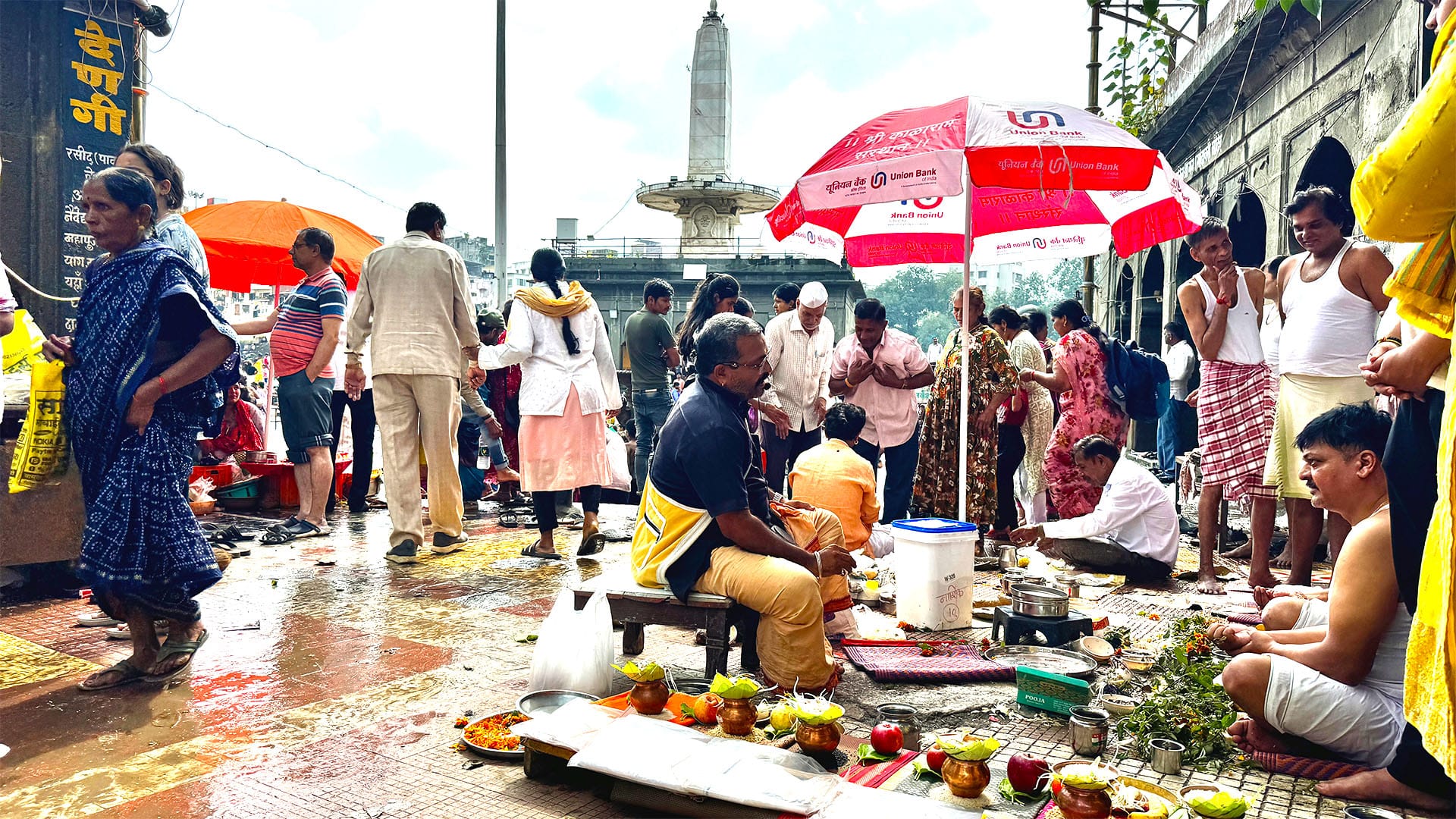 Sarvapitri Amavasya 2025 Pitru Paksha Shradh Rituals Ramkund Nashik