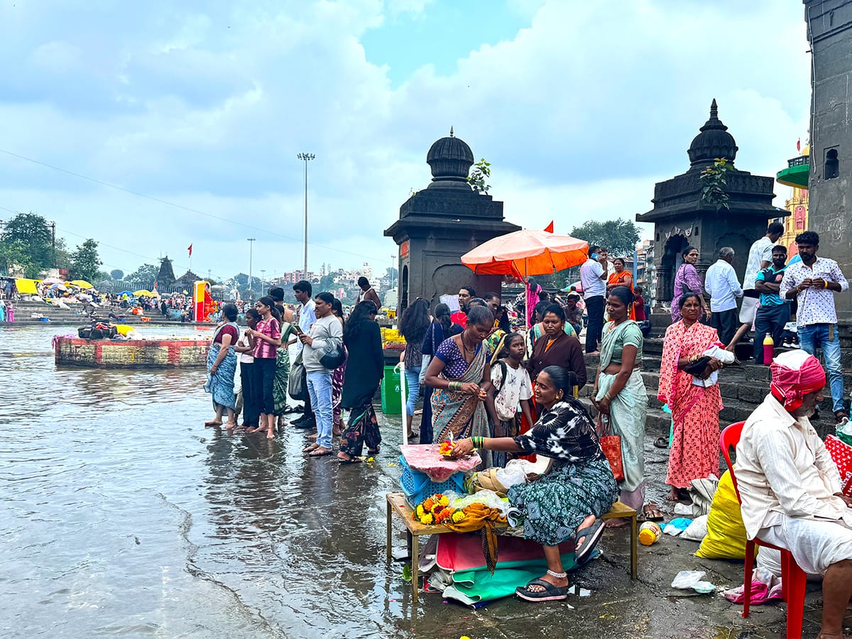 Sarvapitri Amavasya 2025 Pitru Paksha Shradh Rituals Ramkund Nashik
