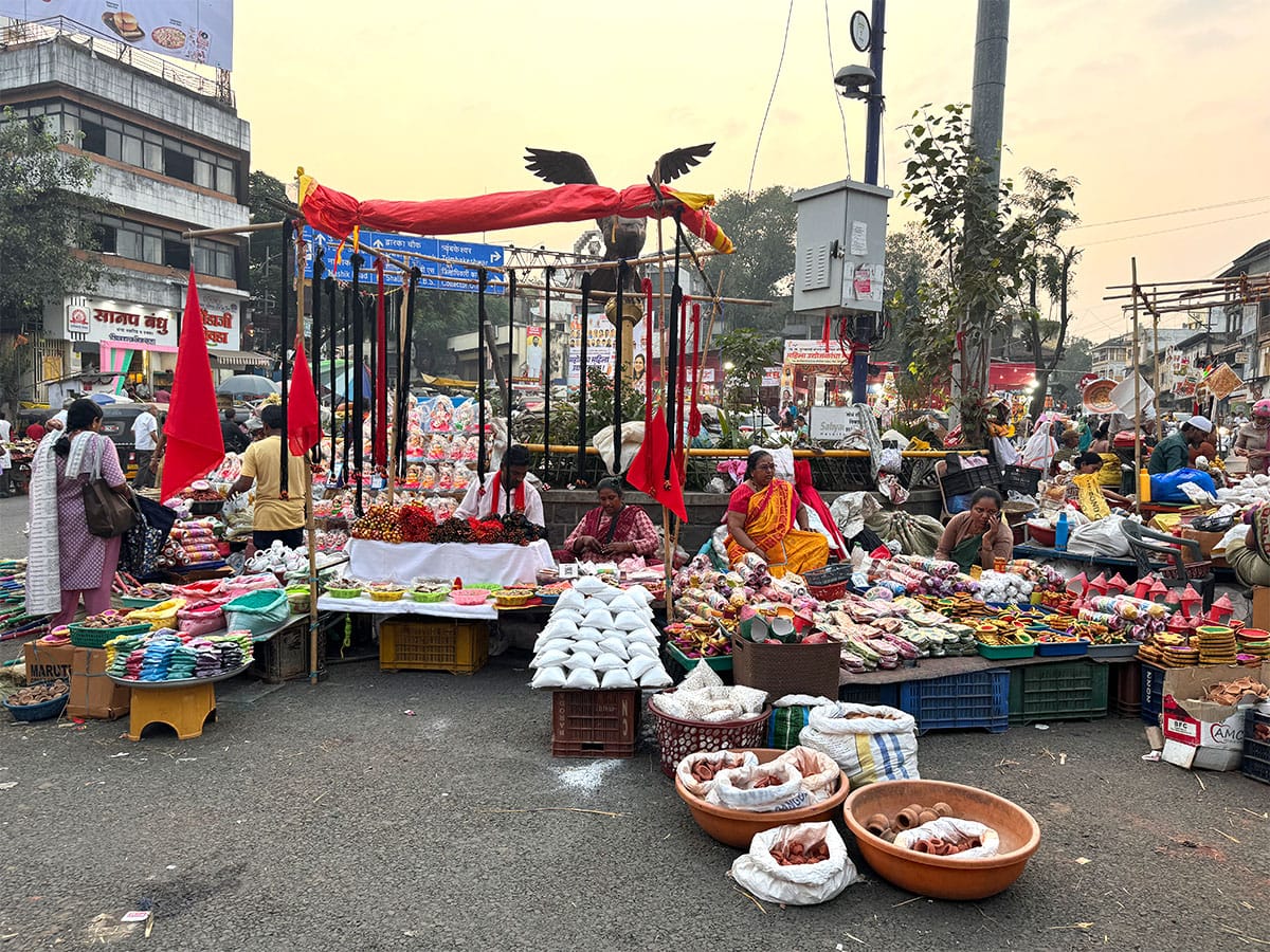 Diwali Festival Shopping Markets in Panchavati Nashik 2025 Images