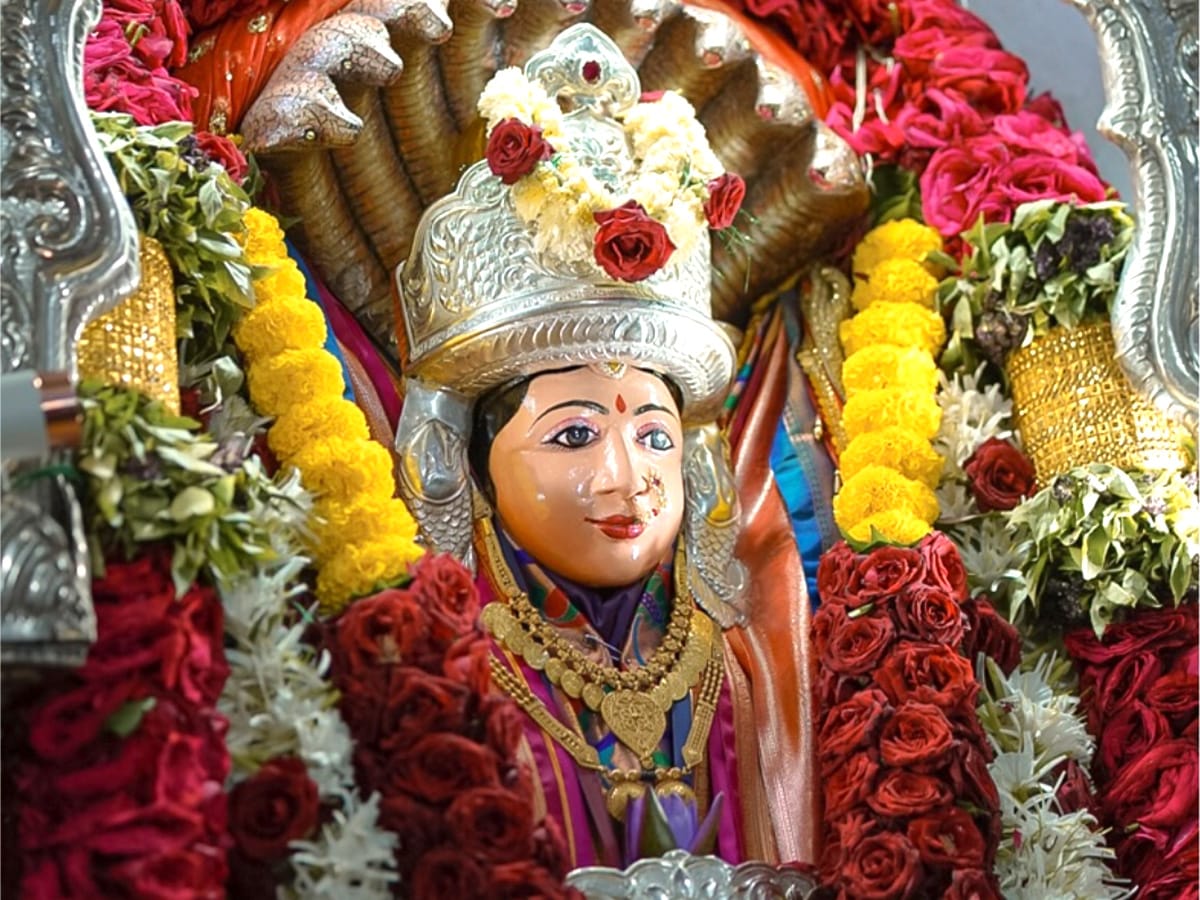 Navratri 2025 date images colours wishes Maa Durga Nashik