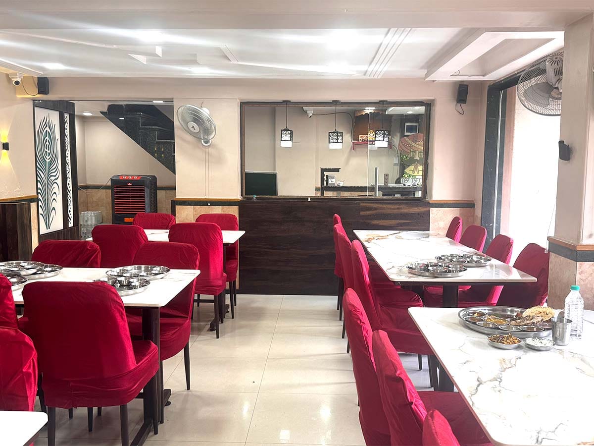 Dwarkadhish Thali Nashik 2025 Unlimited Veg Restaurant Images