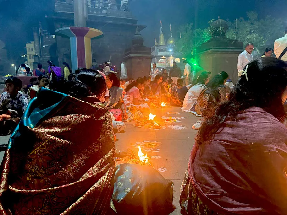 Deep Daan on Tripurari Purnima at Ramkund Nashik Maharashtra