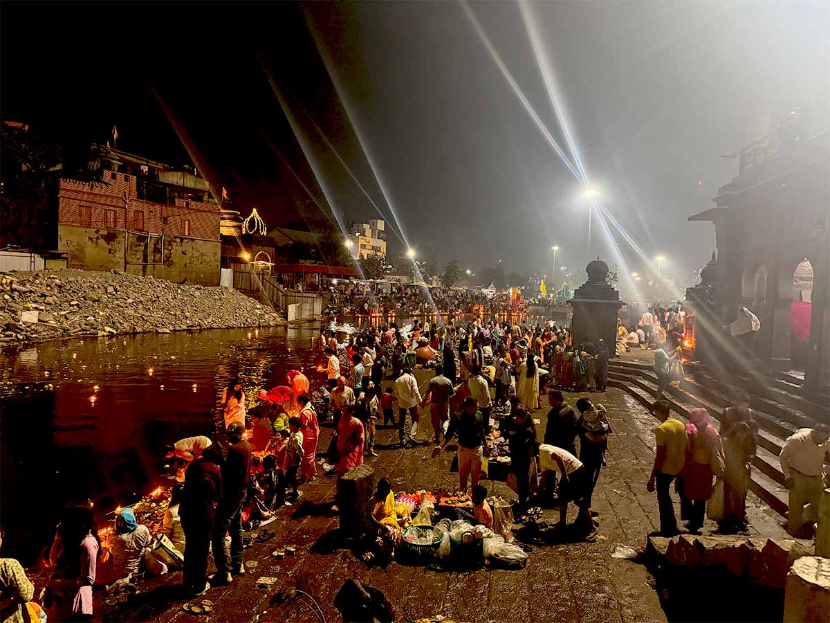 Kartik Purnima 2025 Tripurari Purnima Dev Diwali Ramkund Nashik Maharashtra Images