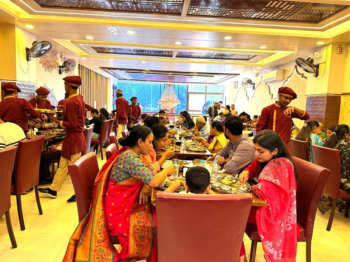 Mohanlal ji Premium Veg Thali Restaurant Nashik 2025 Images