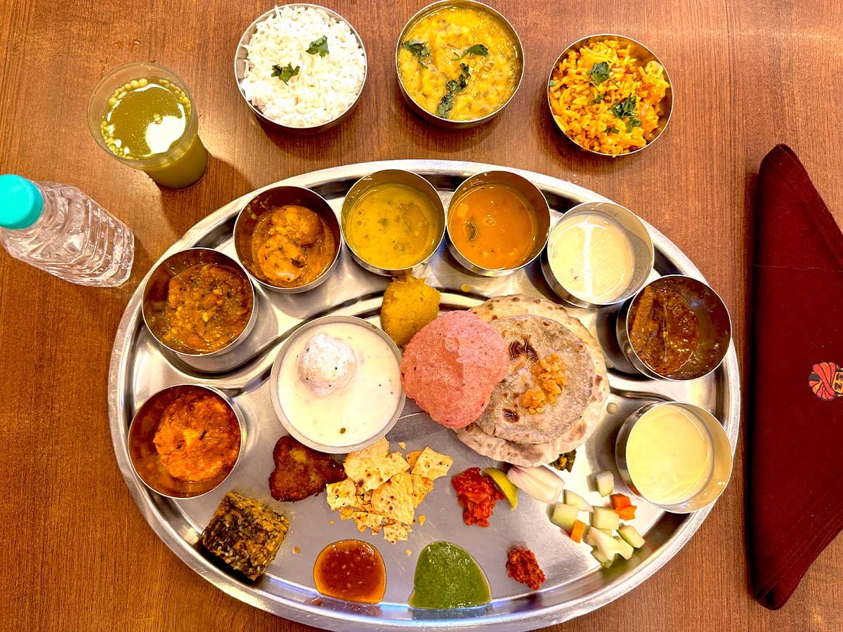 Mohanlal ji Premium Veg Thali Restaurant Nashik 2025 Images