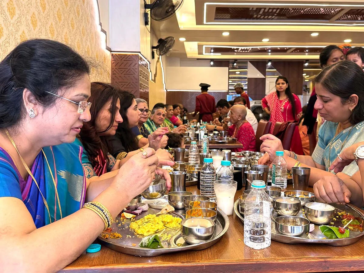 Mohanlal ji Premium Veg Thali Restaurant Nashik 2025 Images