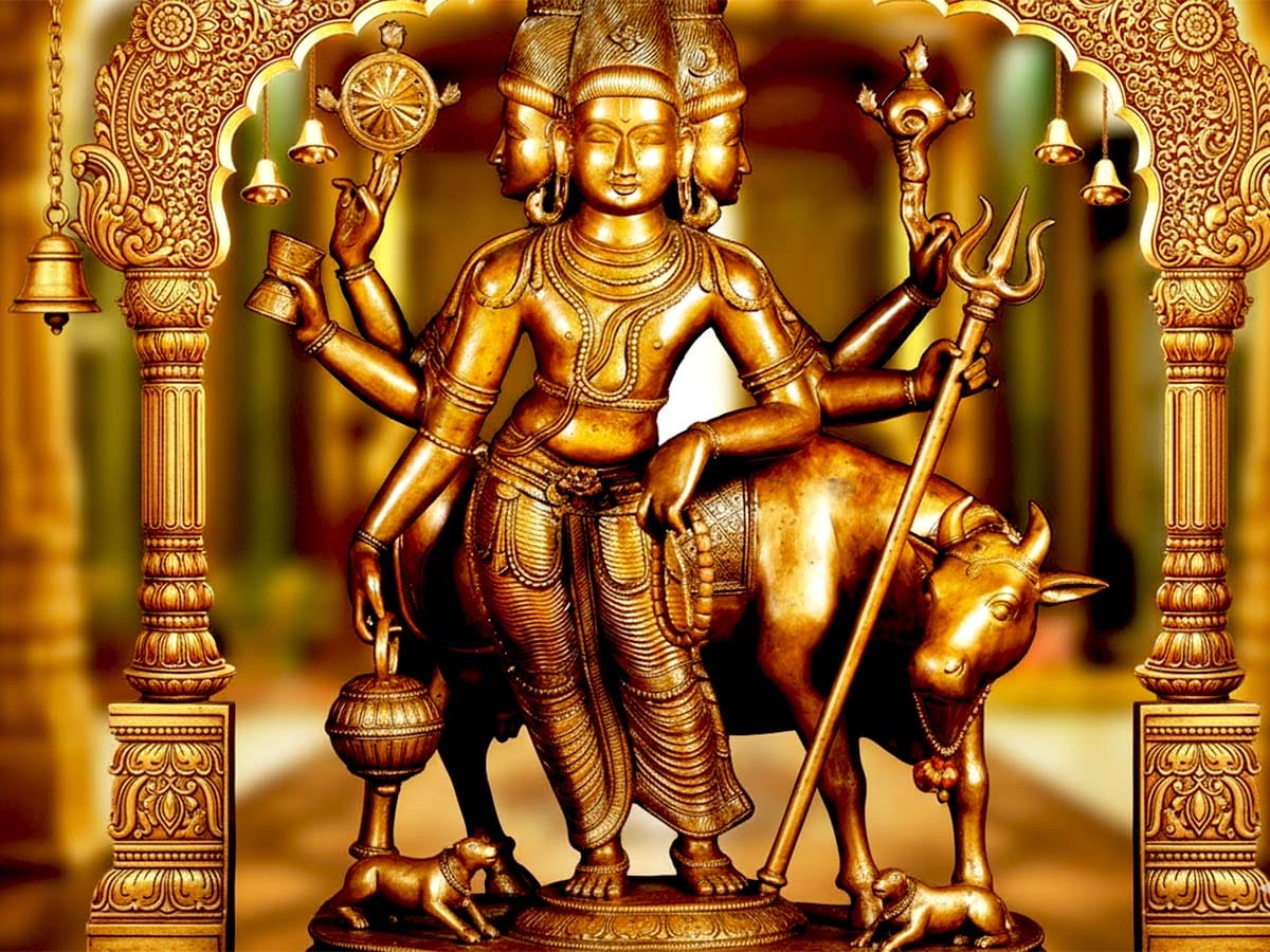 Datta Jayanti 2025 date tithi puja vidhi images parayan Dattatreya audumbar tree