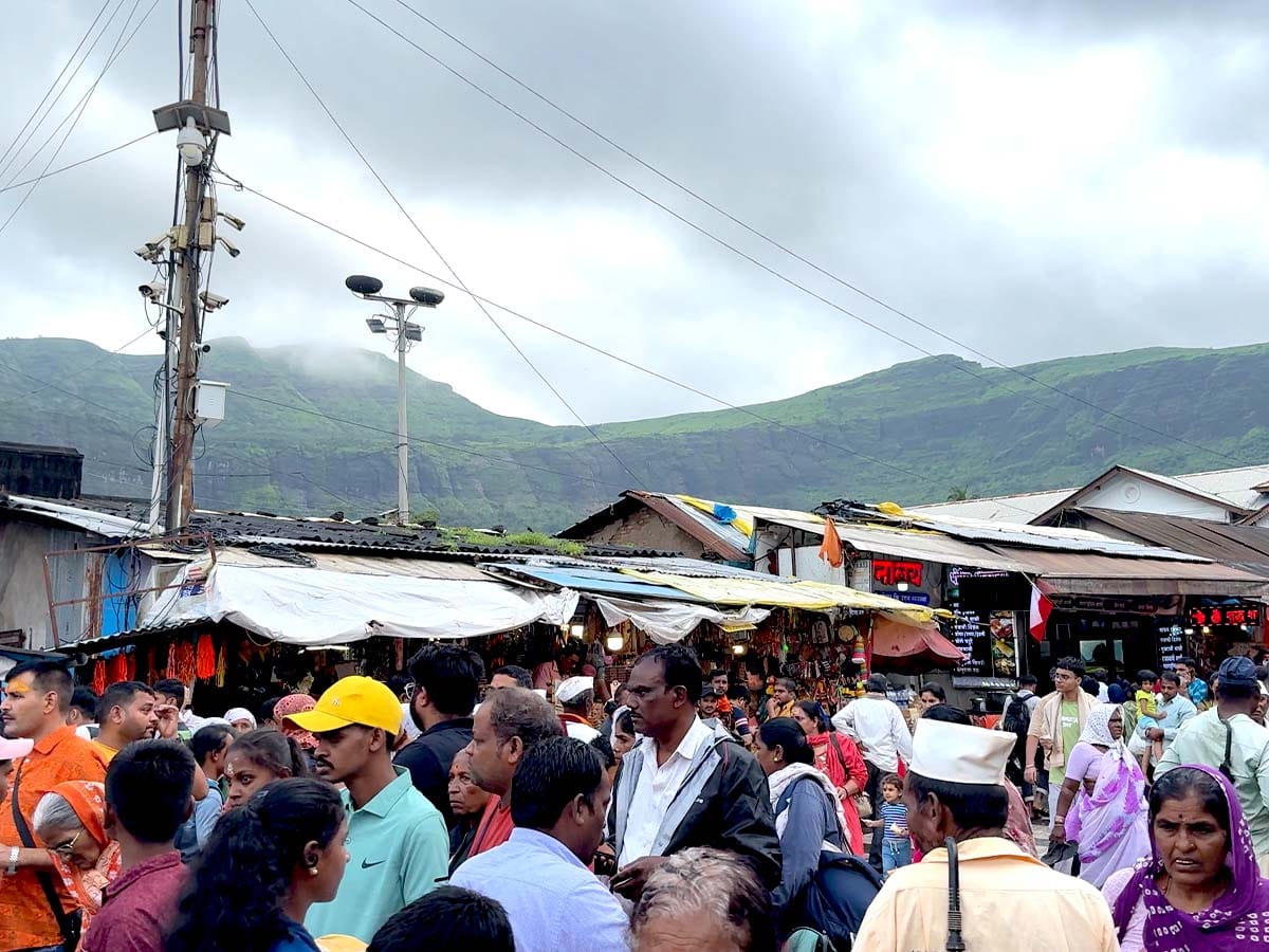 Trimbakeshwar Shiva Temple Jyotirlinga Mandir Nashik Maharashtra Photos