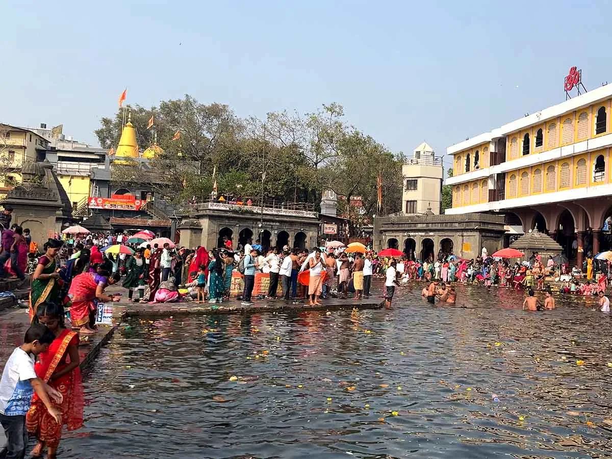 Families visit Ramkund Ghat in Panchavati Nashik