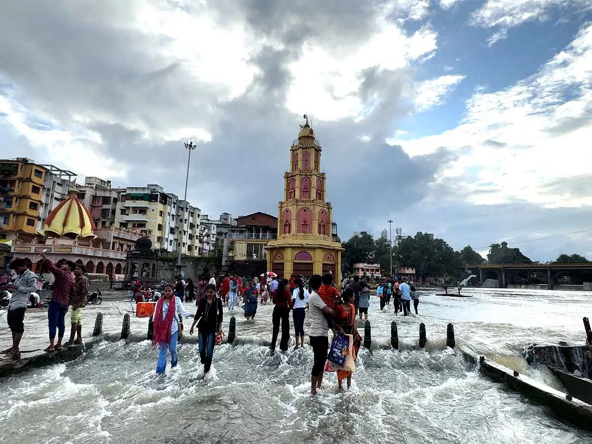 Yashwantrao Maharaj Mamledar Mandir near Ramkund Nashik