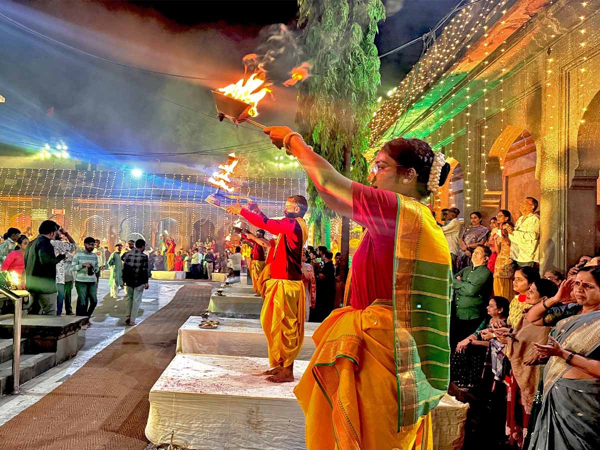 Maha Aarti being performed at Kalaram Mandir Nashik